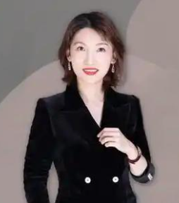 李萌馨