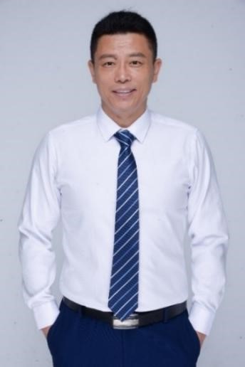 刘成