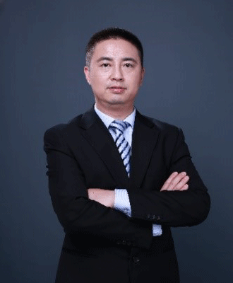 王小伟