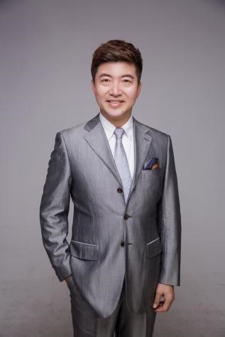 李家强