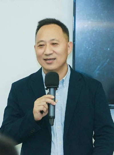 陈卫中
