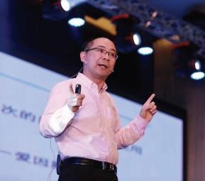 官振中