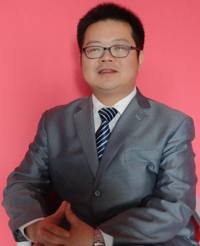 朱华