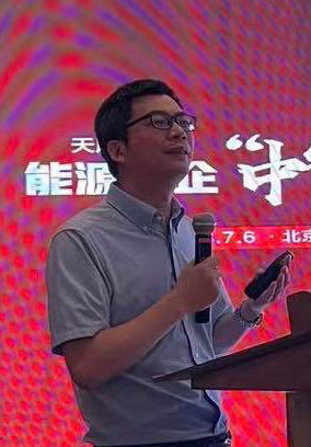 吴刚梁