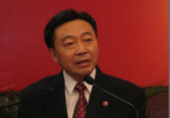 黄卫平