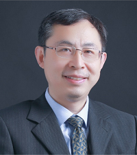 严昫