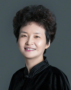曹珊