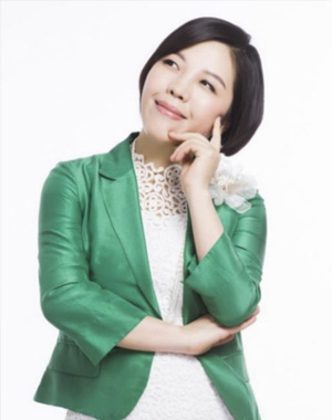 黄彩子