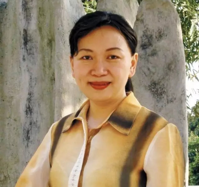 李佳丽