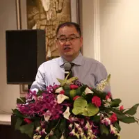 梅明平